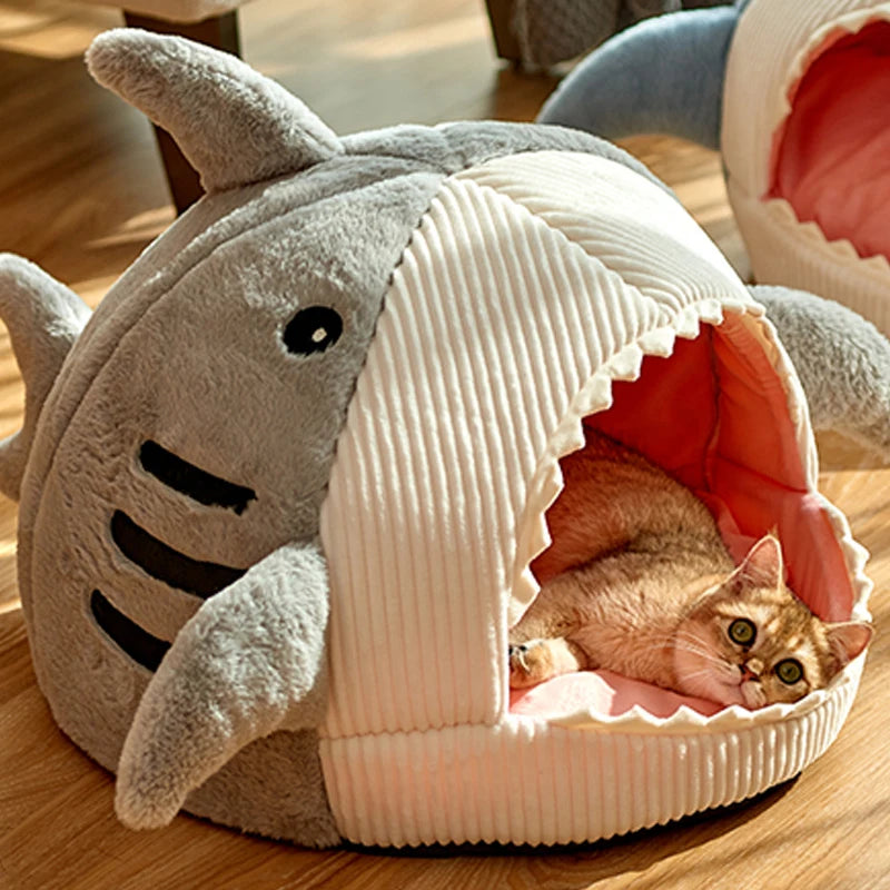 Enclosed Warm Cat Bed With Non-Slip Design - Smarsty