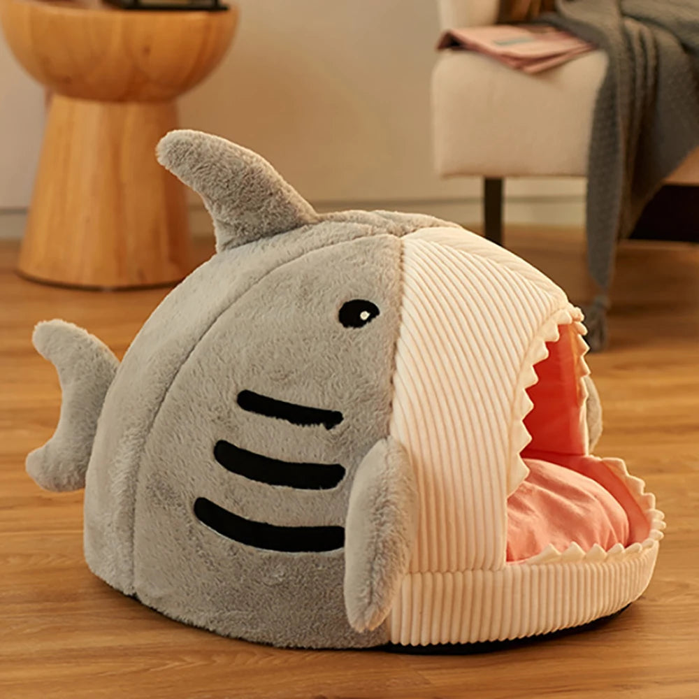 Enclosed Warm Cat Bed With Non-Slip Design - Smarsty