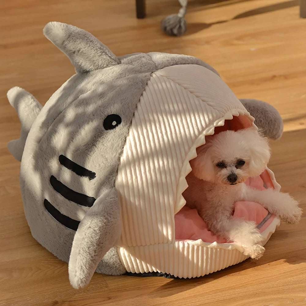 Enclosed Warm Cat Bed With Non-Slip Design - Smarsty