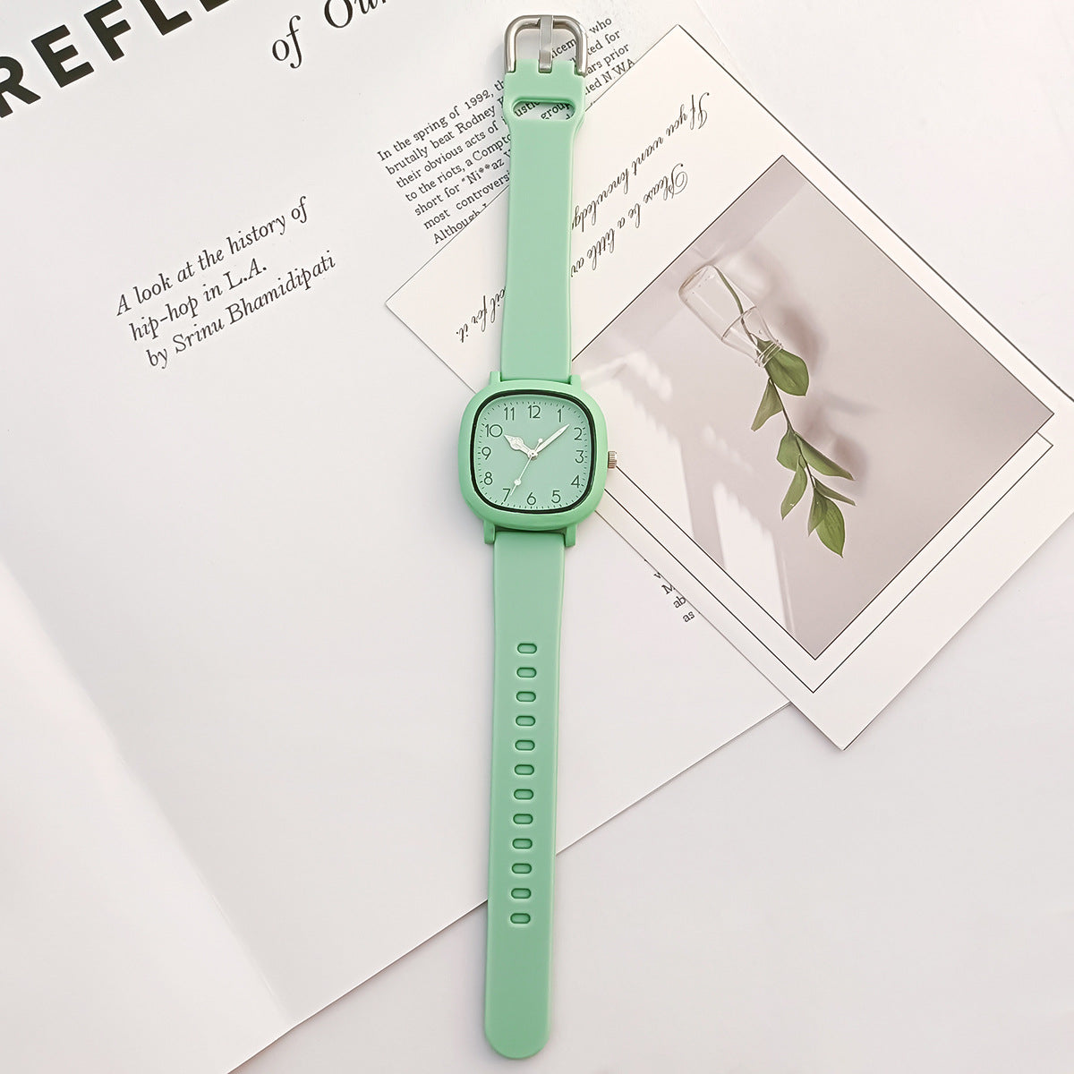 Fashion Brand Bear Women Quartz Watch with Silicone Band - Smarsty