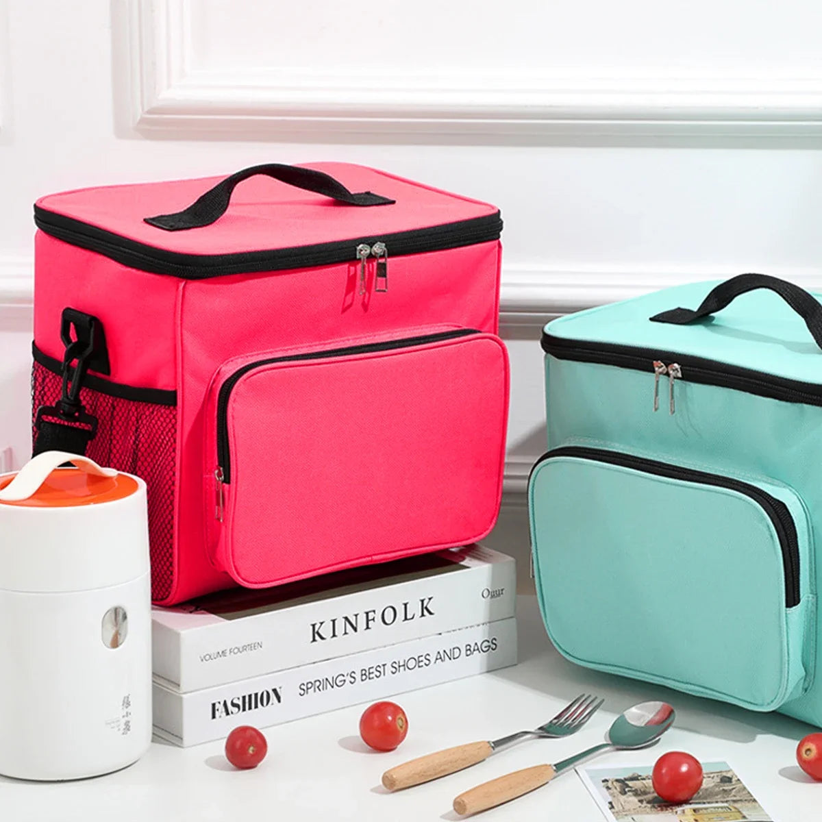 Insulated Portable Lunch Bag With Adjustable Shoulder Strap - Smarsty