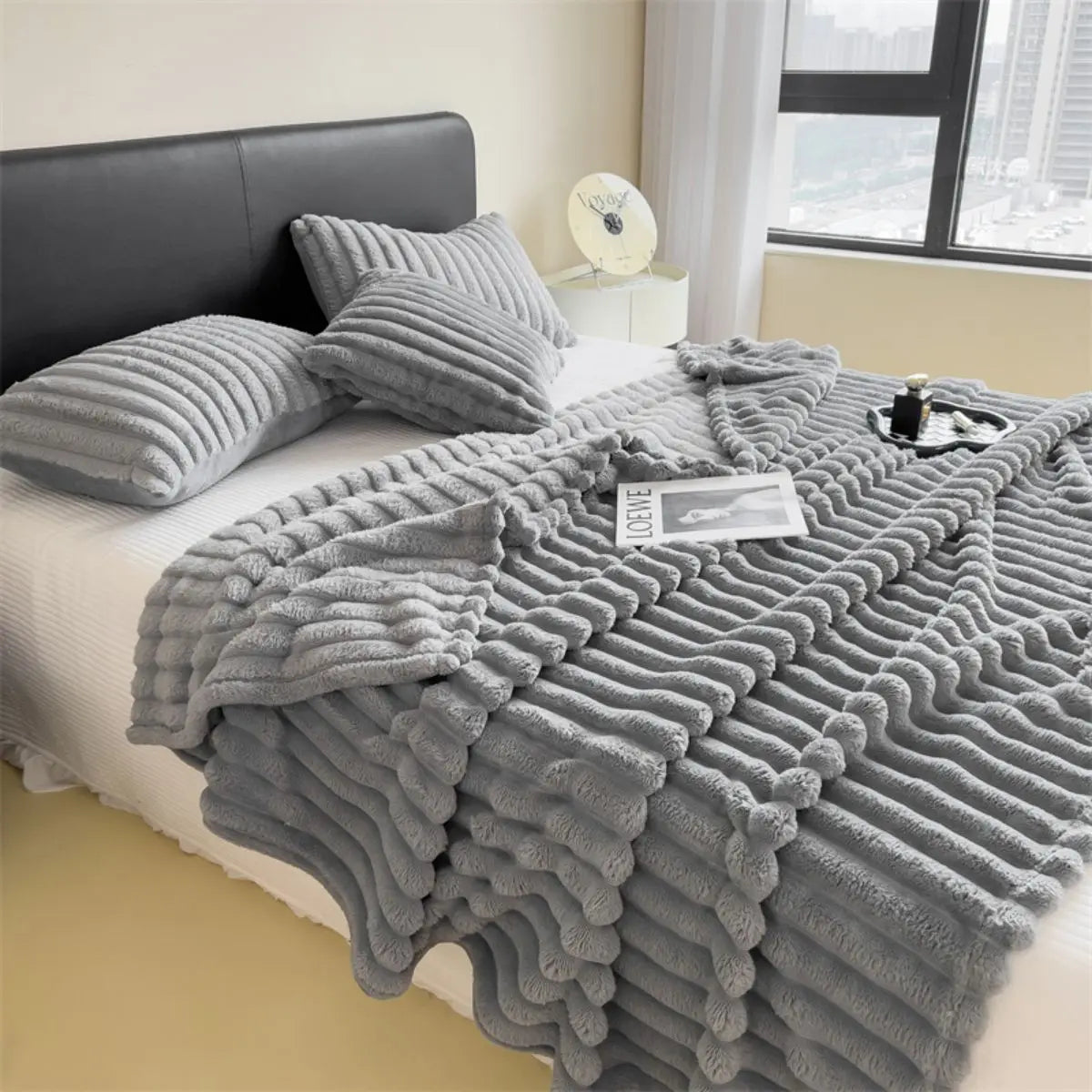 Thickened Striped Multifunctional Blanket for Comfort - Smarsty