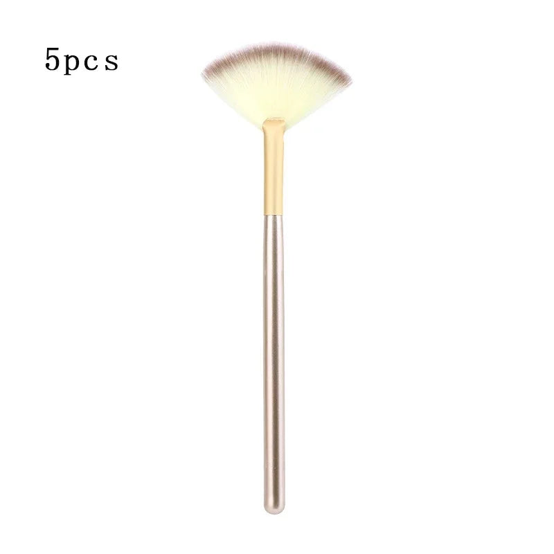 5 Piece Soft Makeup Brush Set with Wooden Handles - Smarsty