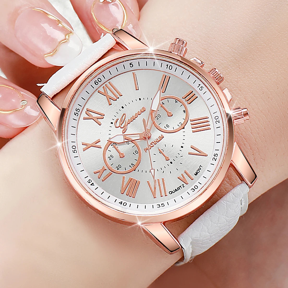 Fashionable Women's Quartz Watches with Leather Band - Smarsty