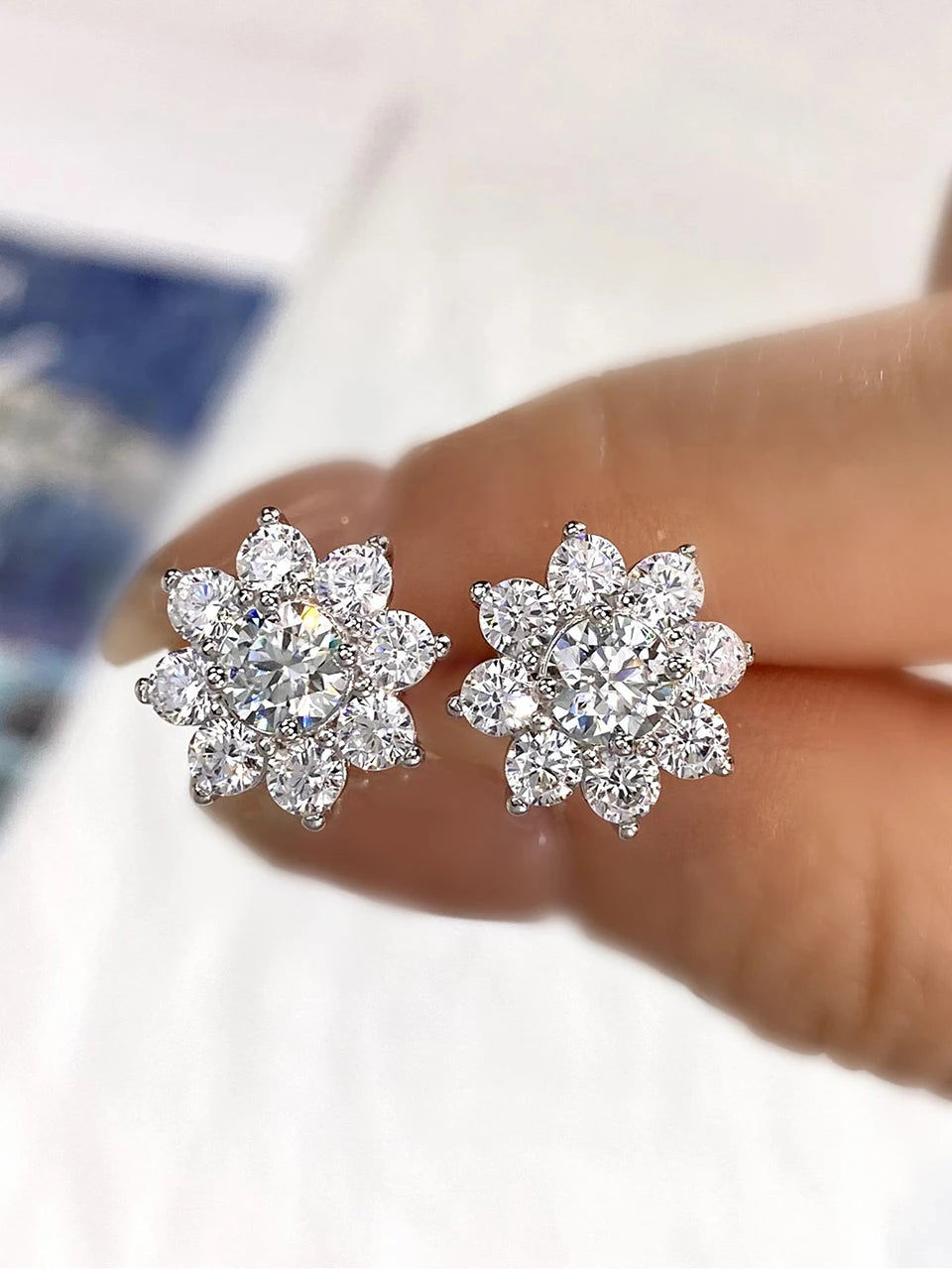 0.5Ct Moissanite Stud Earrings Sterling Silver Sparkle - Smarsty