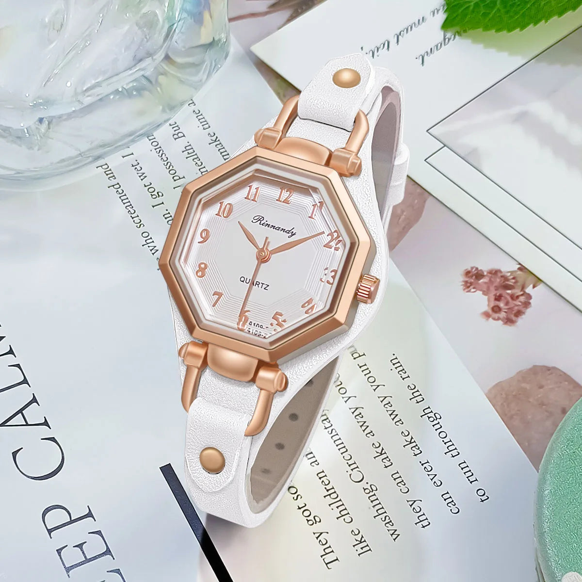Luxury Quartz Women Wristwatch with Leather Band - Smarsty