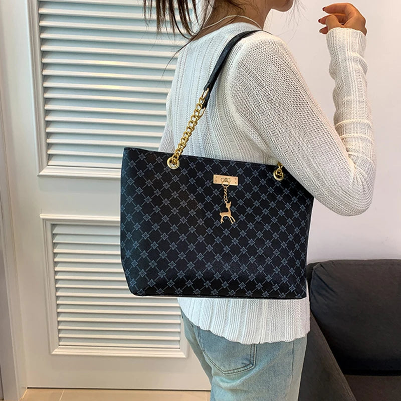 Soft Leather Tote Bag For Women With Hanging Accessories - Smarsty