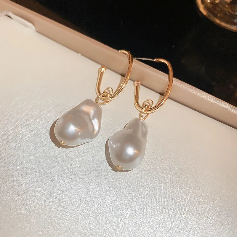 Elegant Pearl Heart Stud Earrings For Wedding Gifts - Smarsty