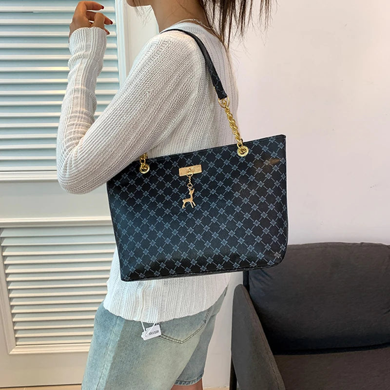 Soft Leather Tote Bag For Women With Hanging Accessories - Smarsty