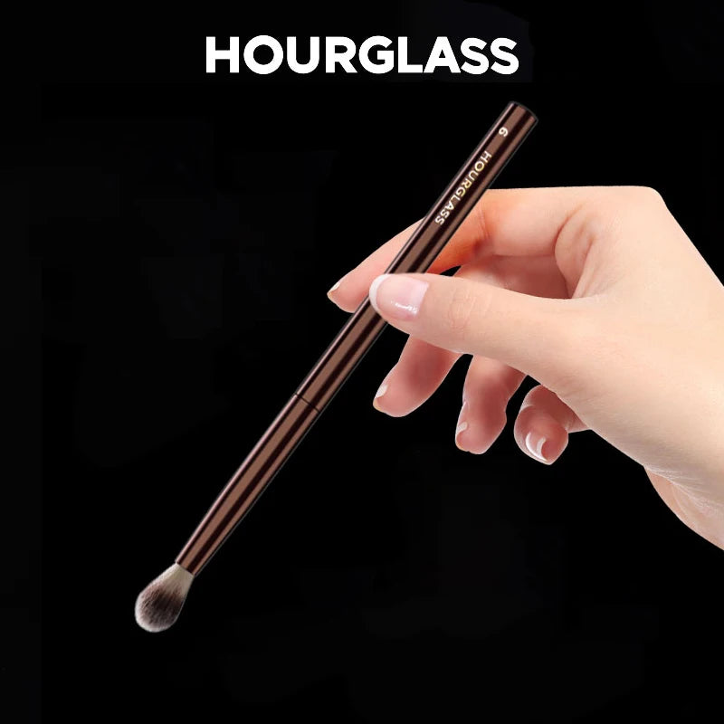Hourglass Tapered Blender Brush for Effortless Eye Makeup - Smarsty