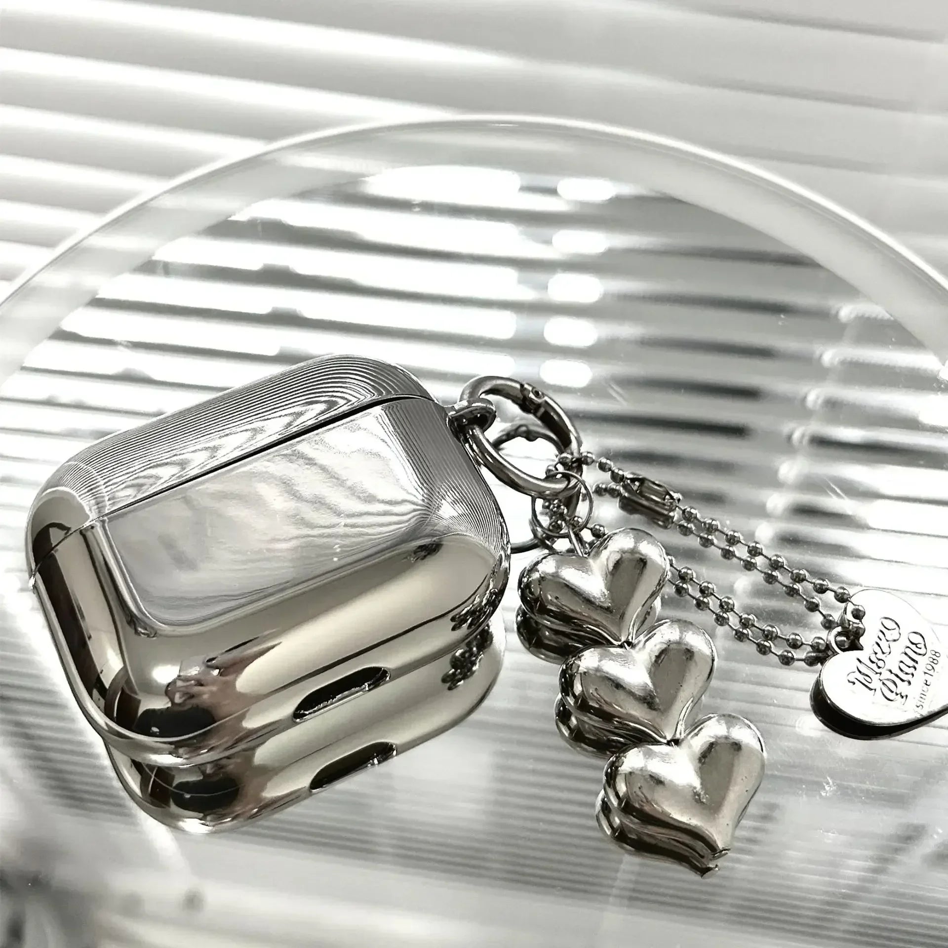 Luxury Silver Earphone Case with Heart Keyring - Smarsty