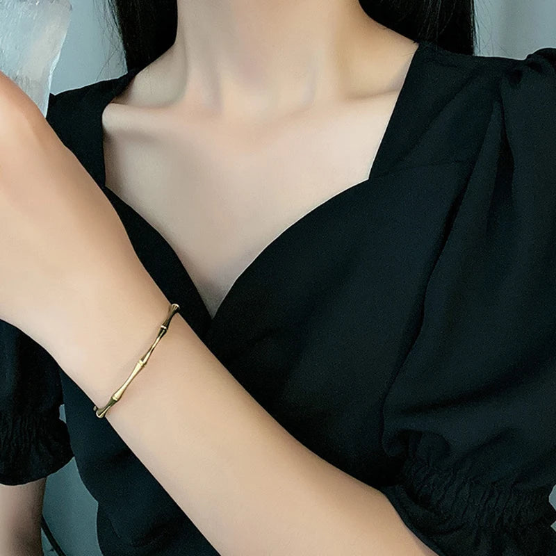Creative Gold Cuff Bracelet for Women’s Fashion - Smarsty