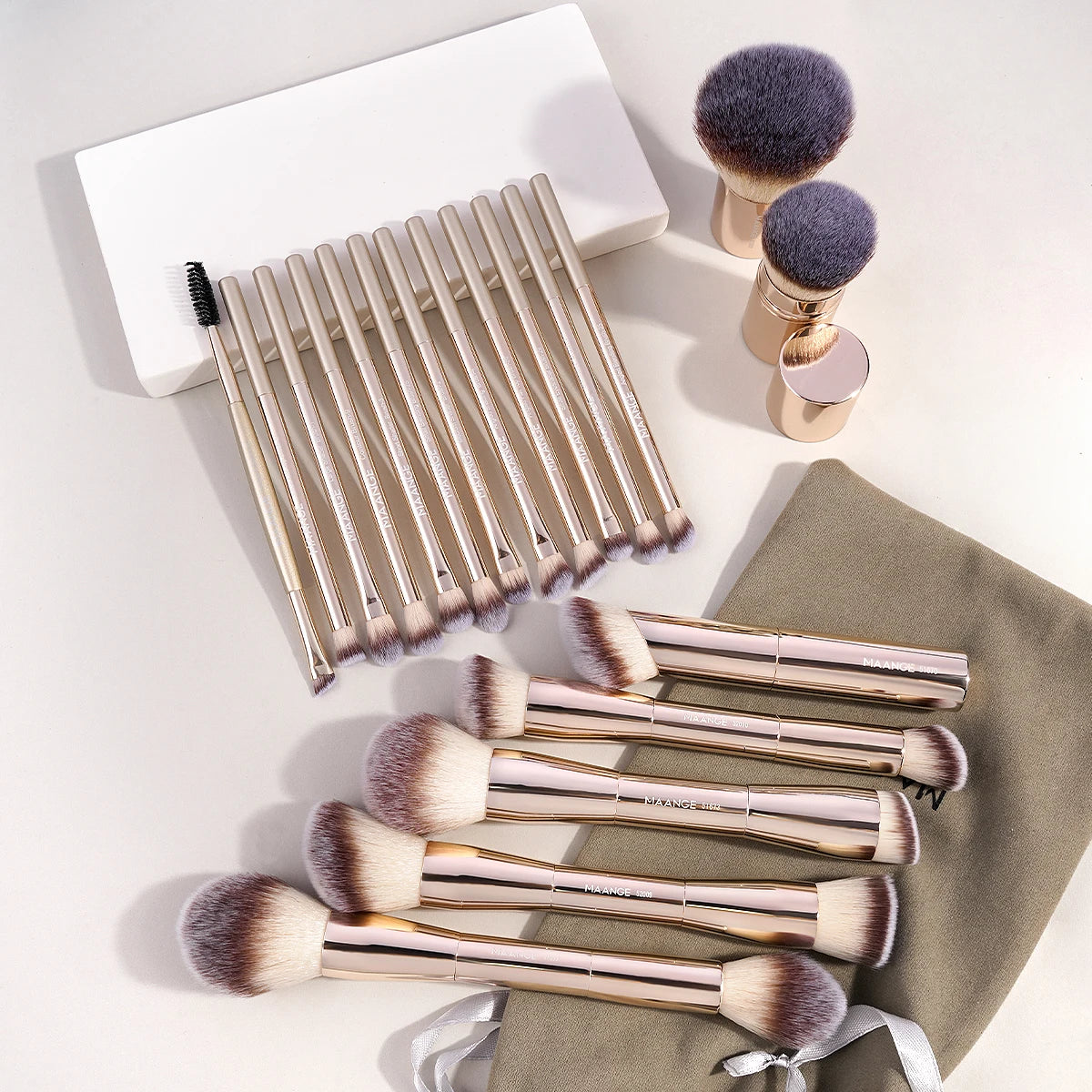 MAANGE 20 Piece Pro Makeup Brush Set for Flawless Blending - Smarsty