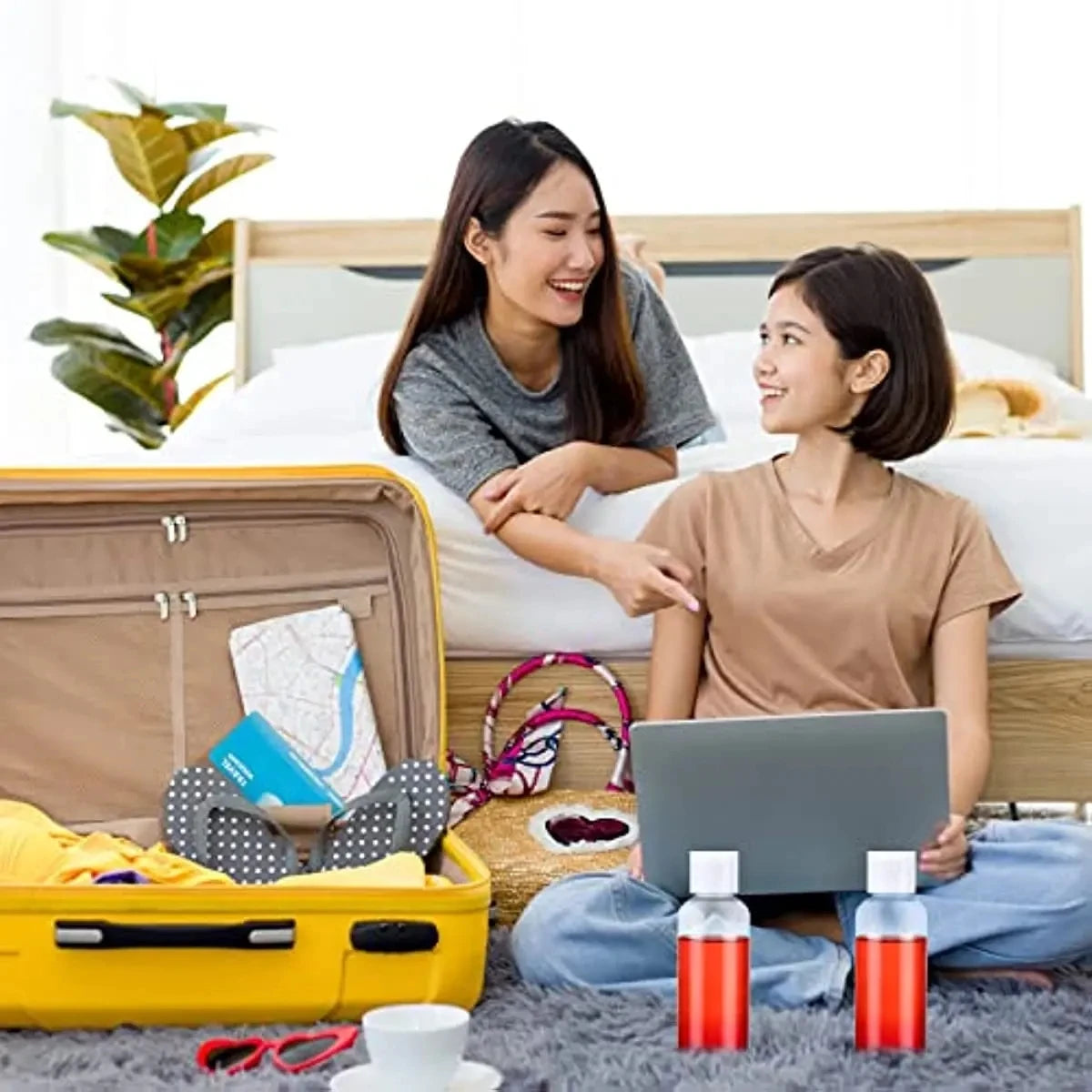 Travel Plastic Bottles Set for Liquids and Lotions - Smarsty