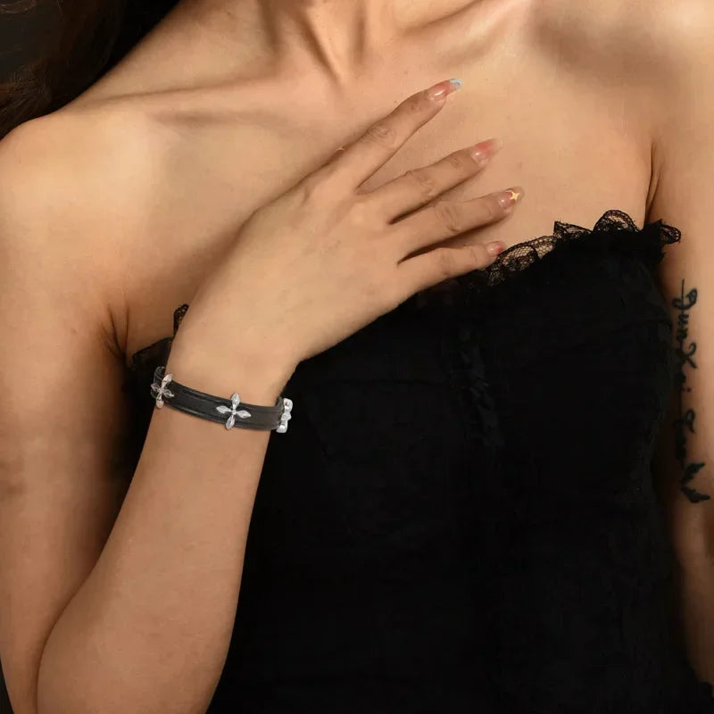 Unisex PU Leather Punk Bracelet with Spikes and Skull - Smarsty