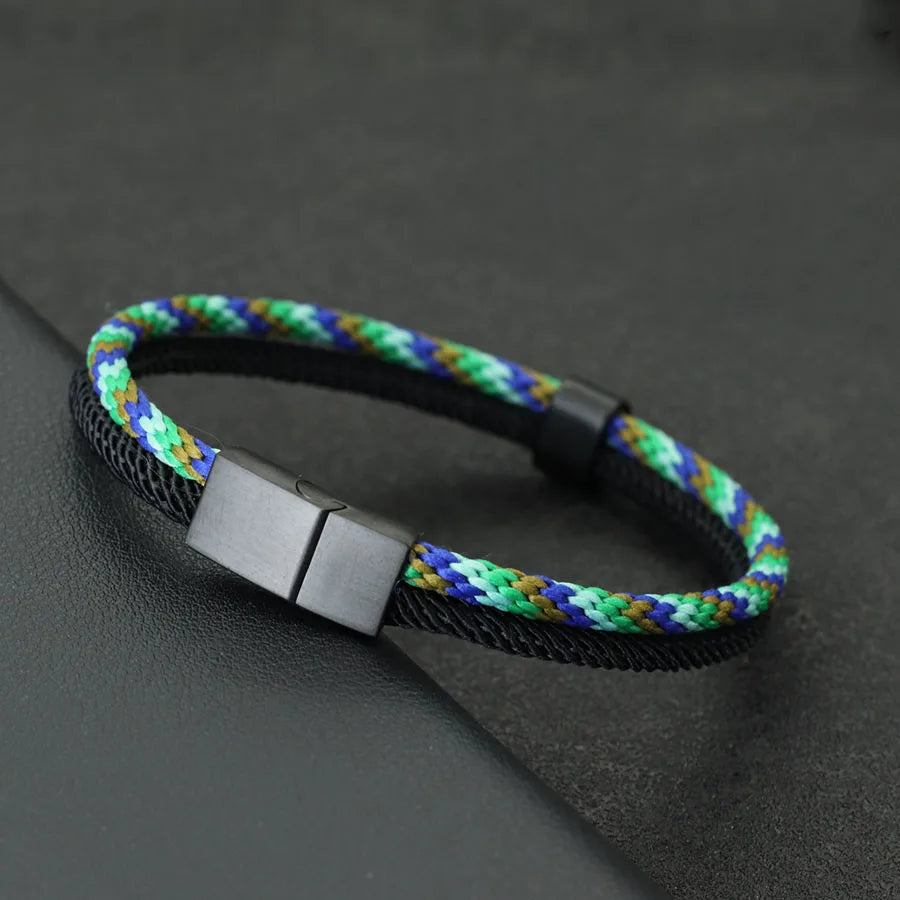 Stylish Paracord Bracelet for Men with Stainless Steel Buckle - Smarsty