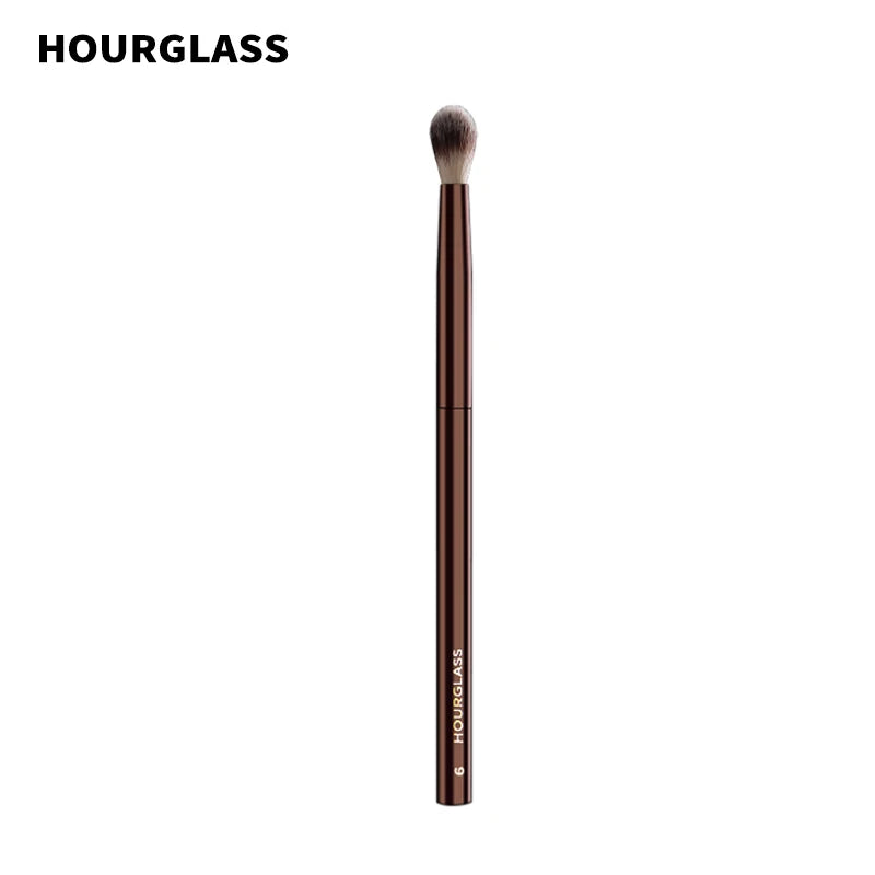 Hourglass Tapered Blender Brush for Effortless Eye Makeup - Smarsty