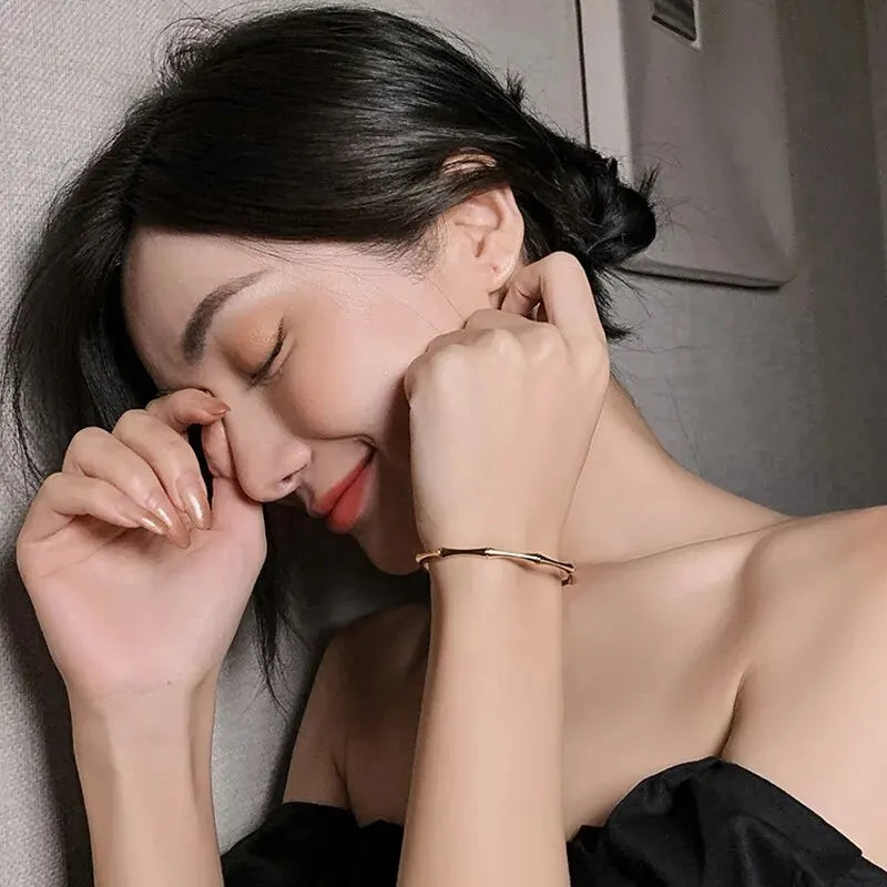 Creative Gold Cuff Bracelet for Women’s Fashion - Smarsty