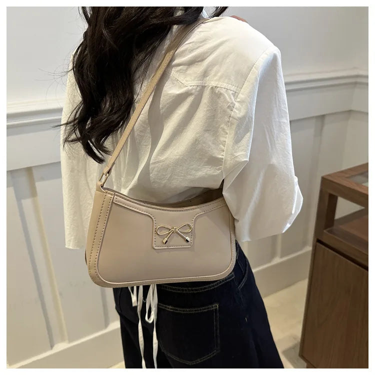 Metal Bow Shoulder Bag For Women With Classic Baguette - Smarsty
