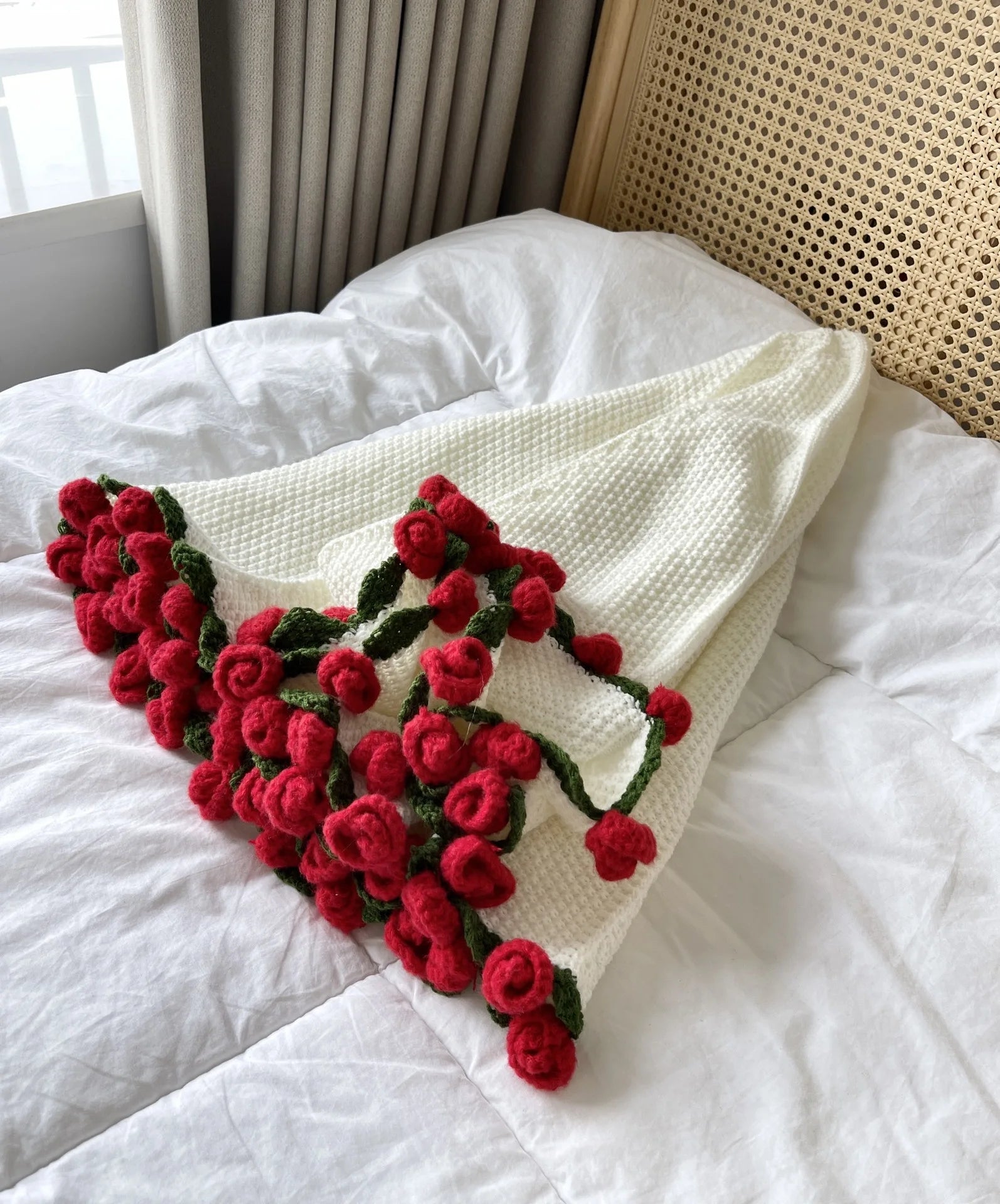 Handmade Crochet Rose Blanket for Cozy Comfort - Smarsty