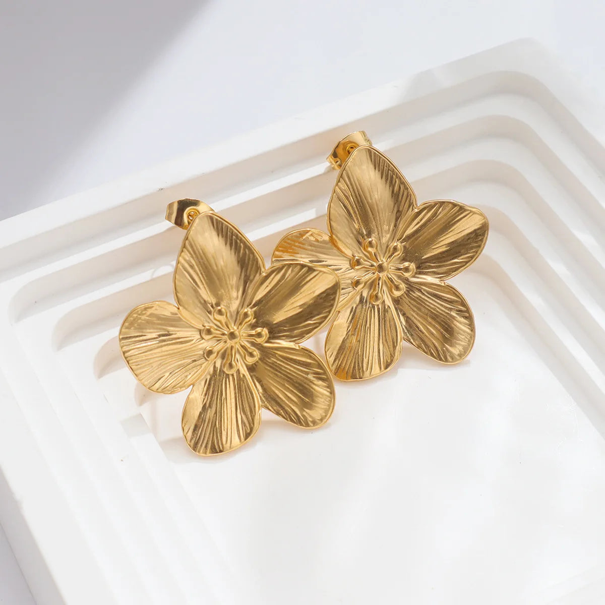 Romantic Flower Petal Tassel Earrings with Imitation Pearls - Smarsty