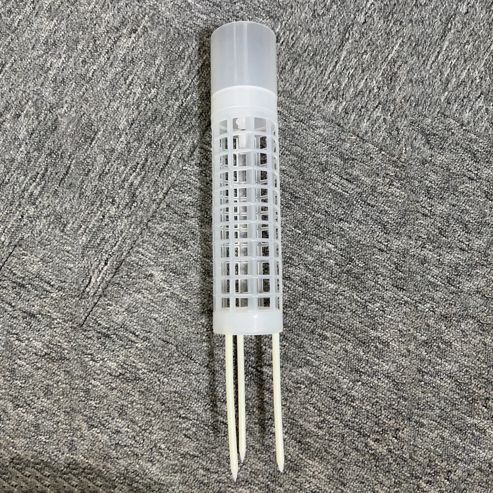 Plastic Plant Cages Supports Moss Pole Automatic Watering Continuous Moisture Pole Mesh Structure for Garden Climbing Plants