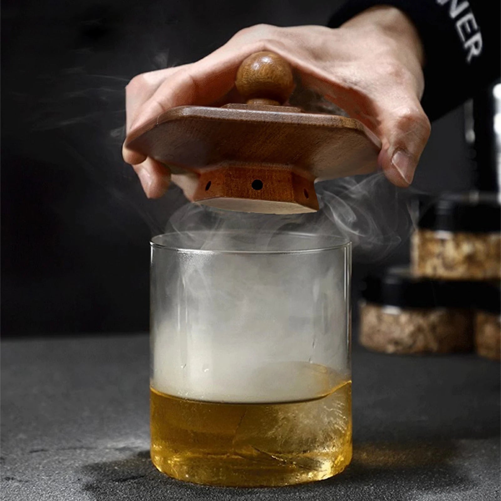 Glass Top Smoker Cocktail Smoker Kit With 4PCS Wood Chips Bartender Accessories For Whiskey Drinks Smoking Gift Kit for Men - Smarsty