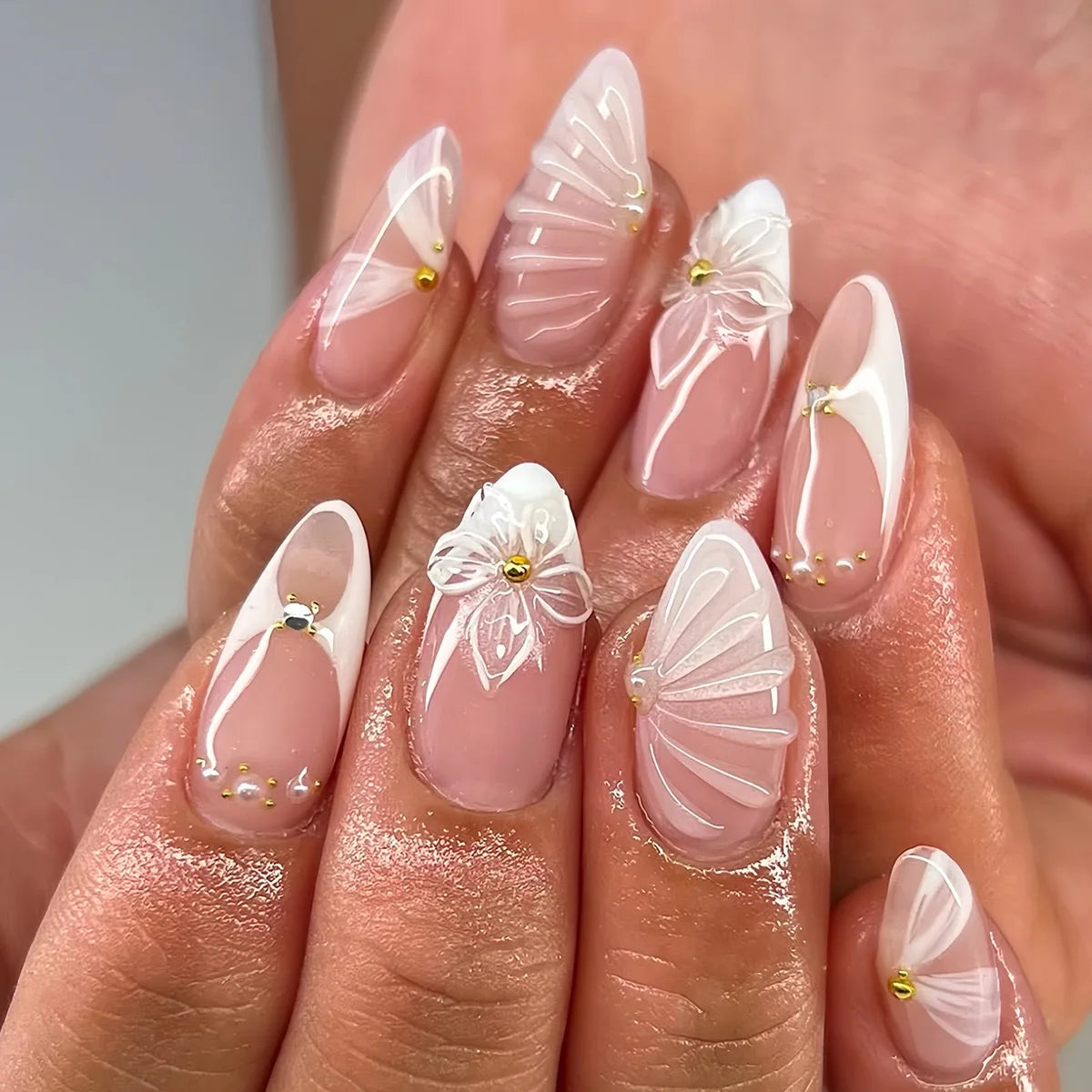 24Pcs Pink Almond False Nails with French Design - Smarsty