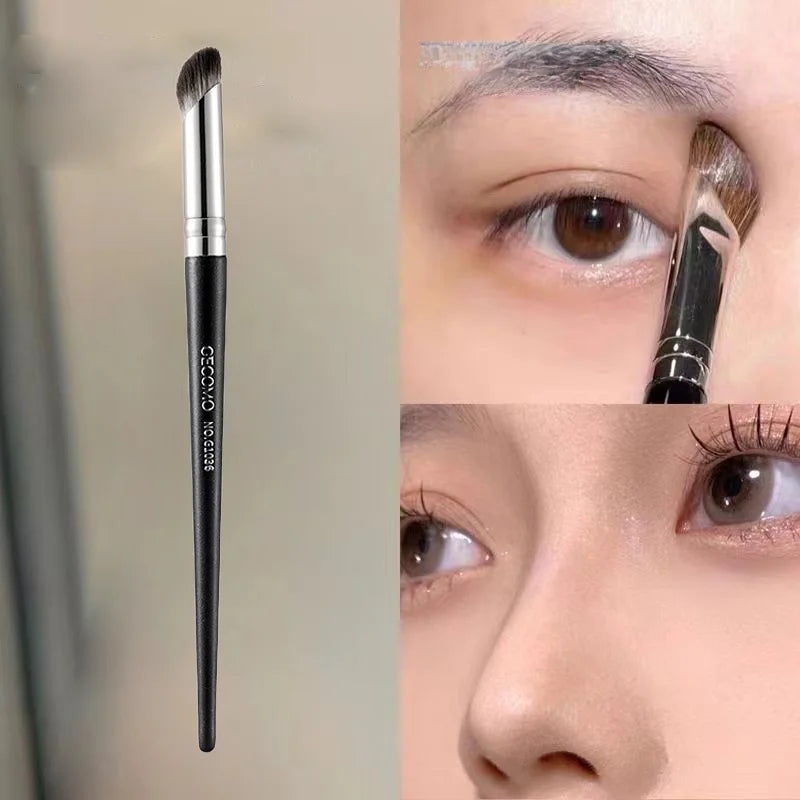 Precision Concealer Makeup Brush for Flawless Coverage - Smarsty