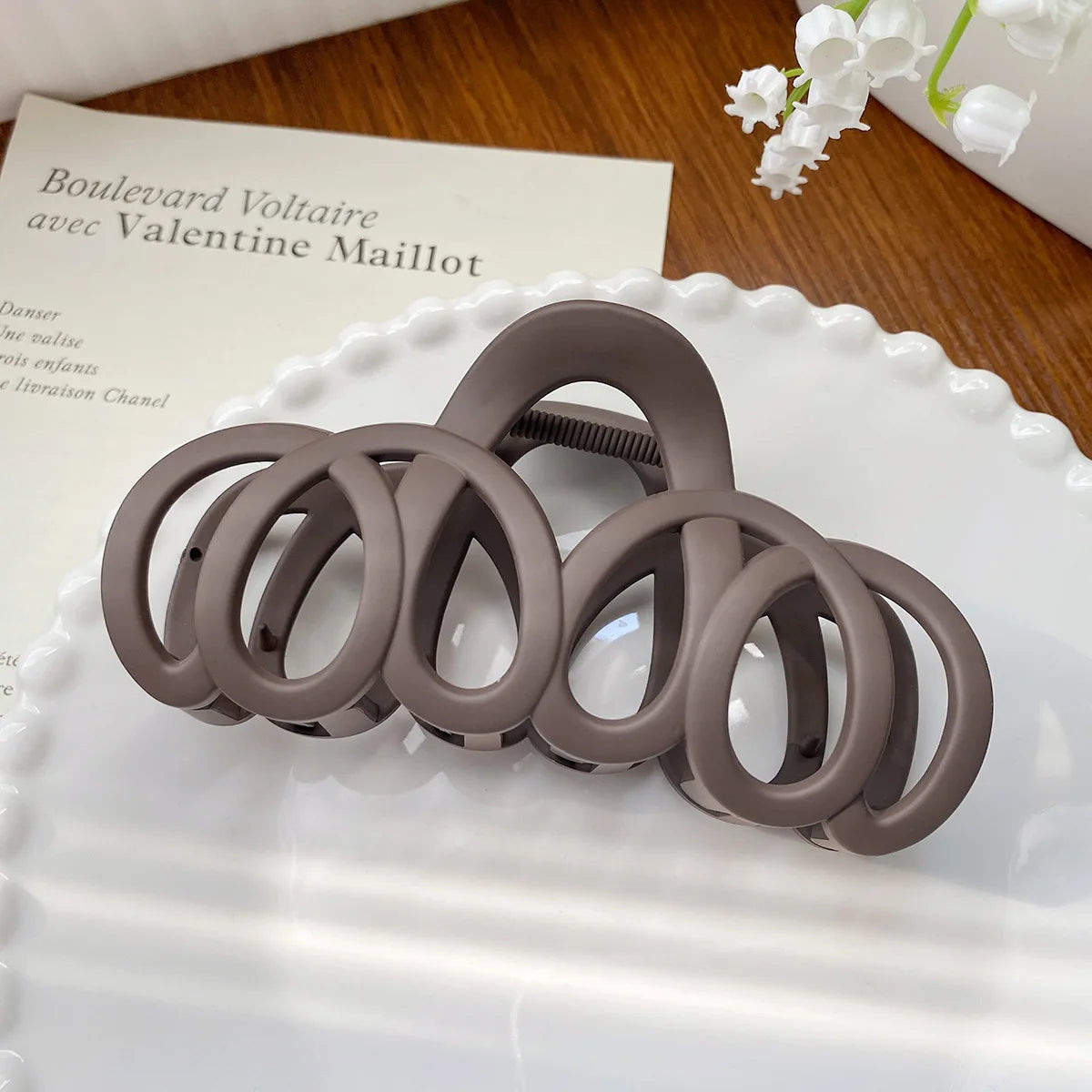 Frosted Hollow Bow Hair Claw Clip Elegant Korean Style - Smarsty