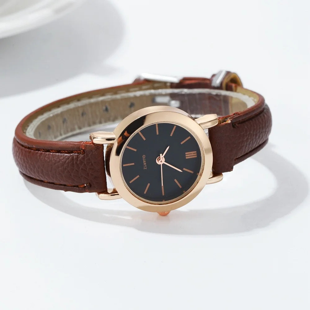 Fashionable Small Dial Women’s Quartz Watch with Leather Band - Smarsty