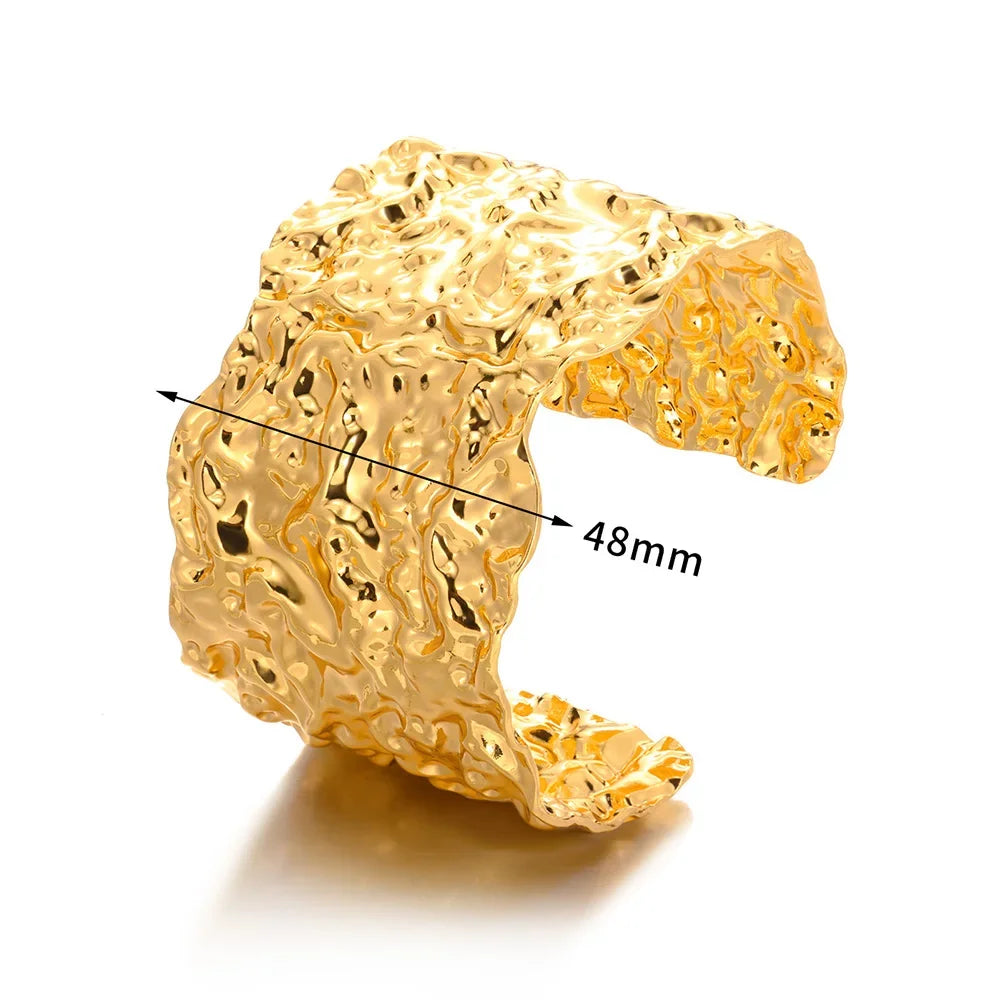 Fashionable Geometric Embossed Bracelet for Women - Smarsty