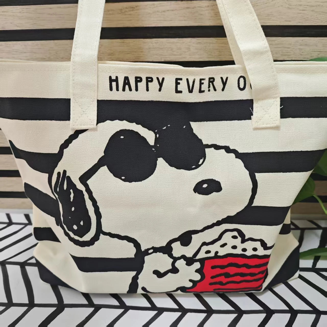 Snoopy Canvas Tote Bag With Zipper Closure For Everyday Use - Smarsty