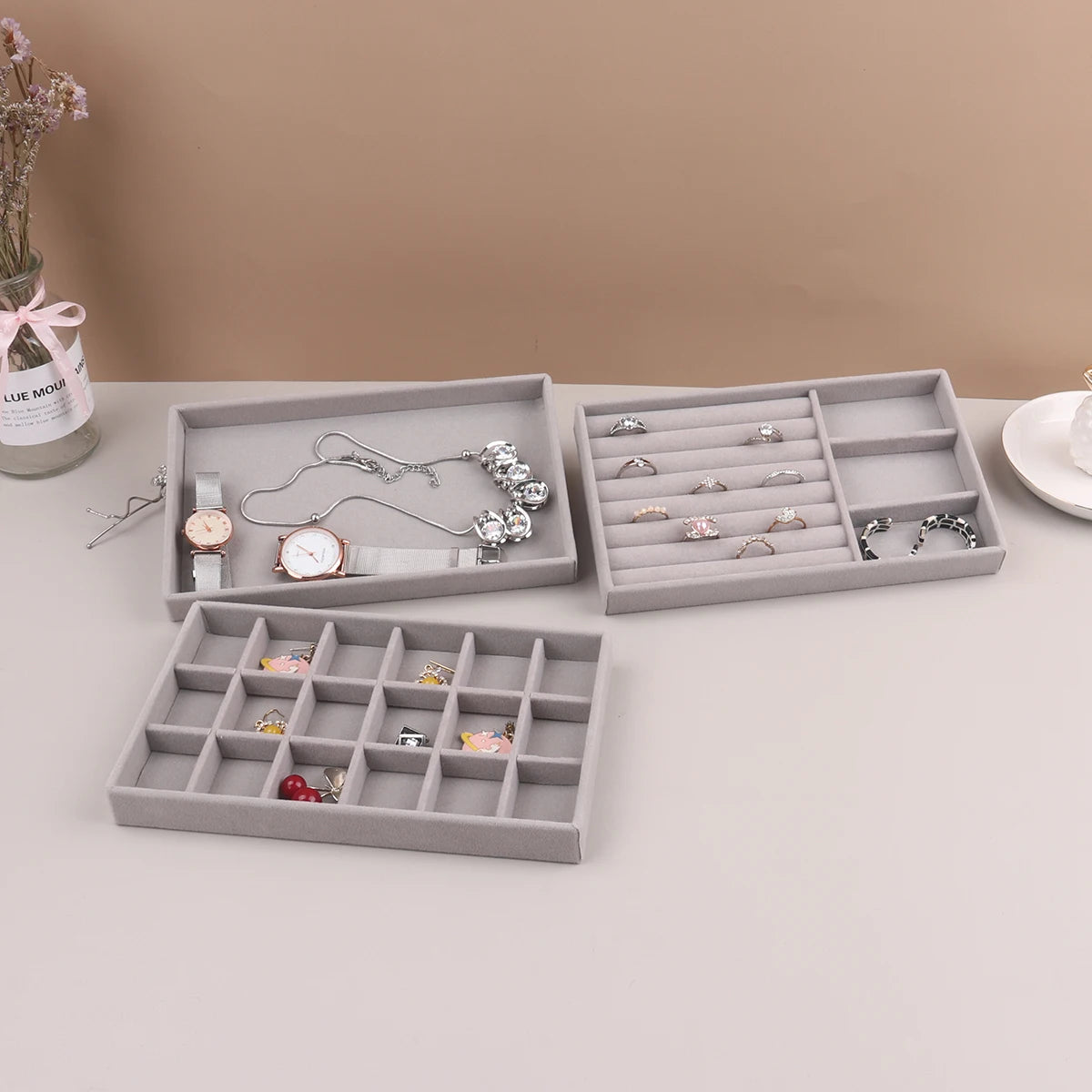 Velvet Jewelry Organizer Box for Rings and Necklaces - Smarsty