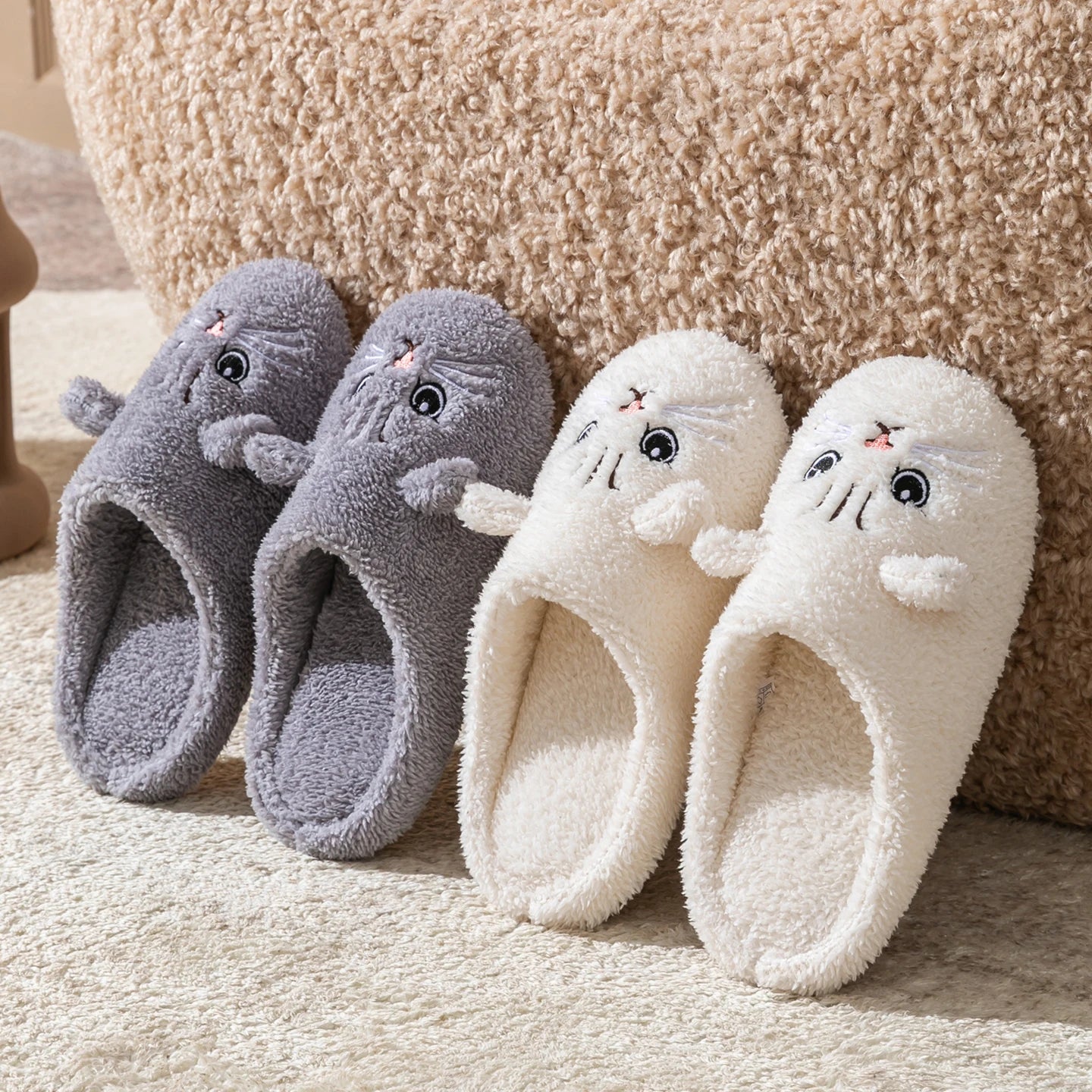 Women's Cartoon Cat Plush Slippers Cozy Winter Bedroom House Shoes with Non-Slip Soft Sole for Indoor Comfort Home Warm Shoes - Smarsty