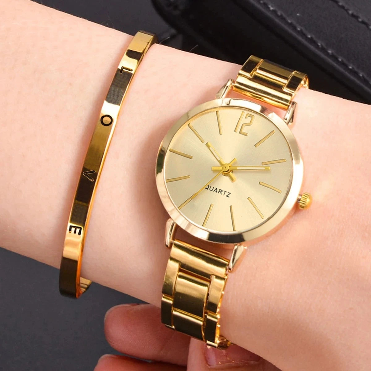 Luxury Women Quartz Wristwatch Set with Hollow Strap - Smarsty