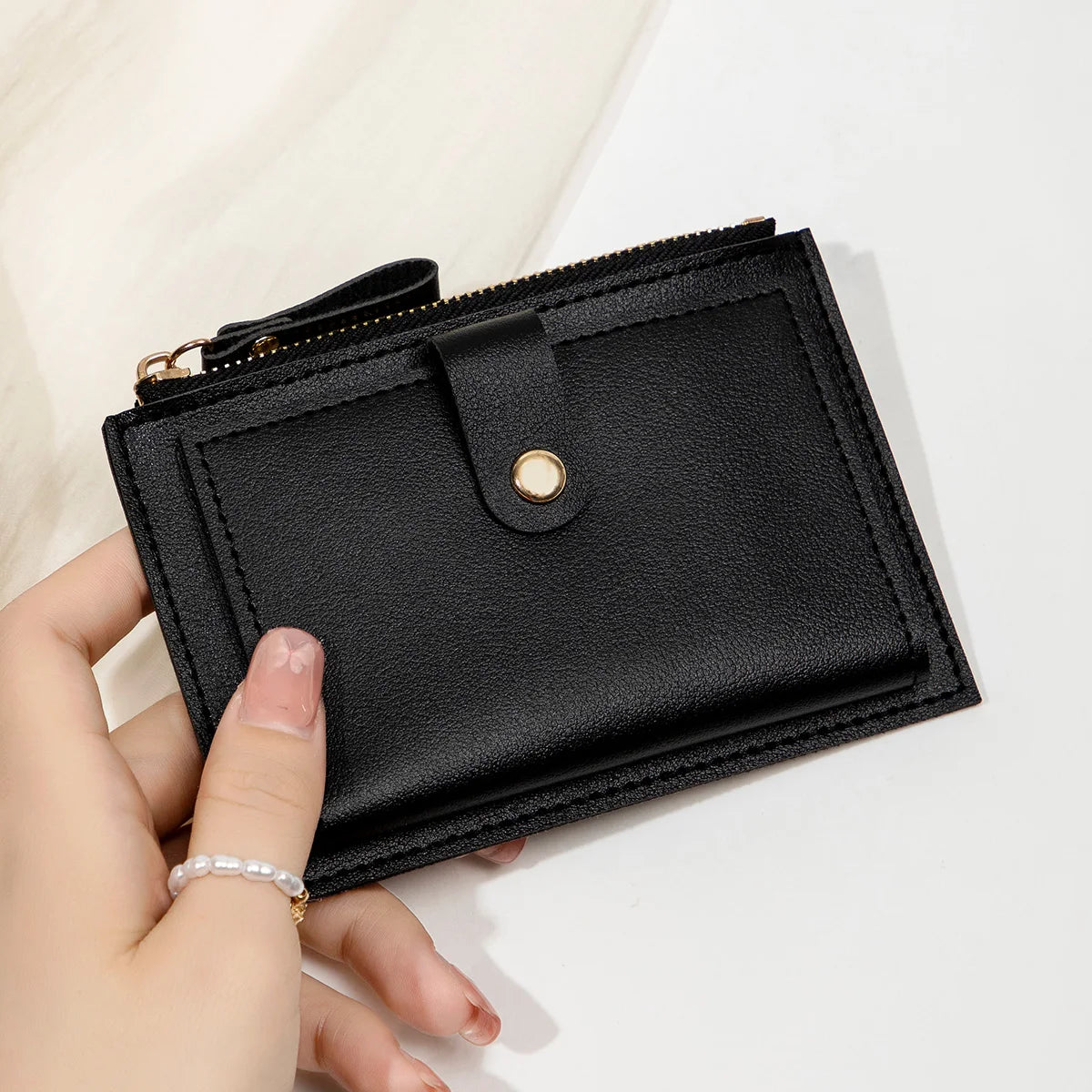 Minimalist and fashionable women's short card bag, ultra-thin mini PU leather zero wallet, women's credit card holder wallet