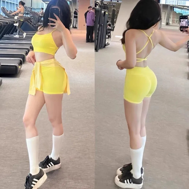 Seamless hip hugging fitness shorts, internet famous sports three part pants, high waisted and high stretch peach hip pants for - Smarsty