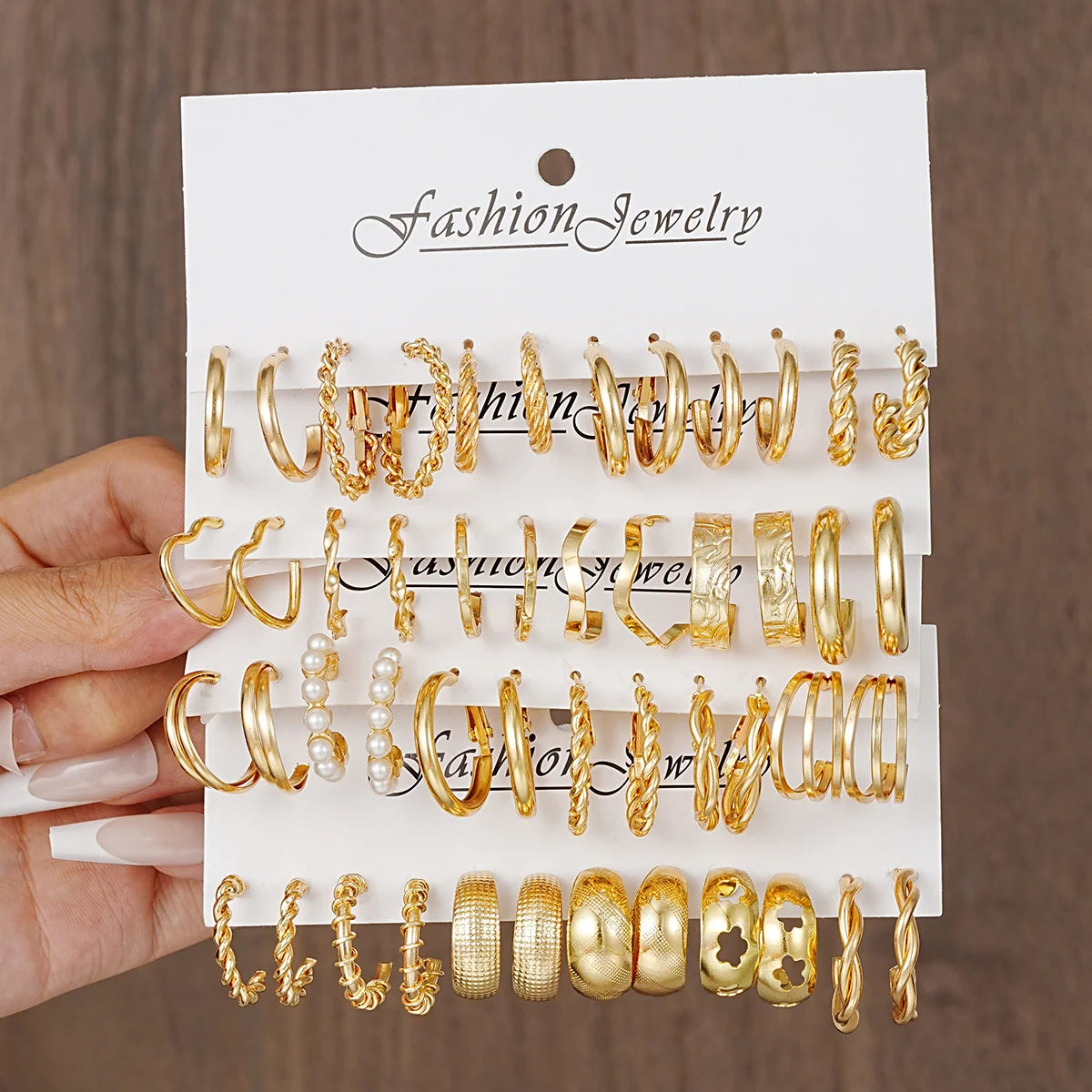Vintage-Inspired Small Hoop Earring Set for Women - Smarsty
