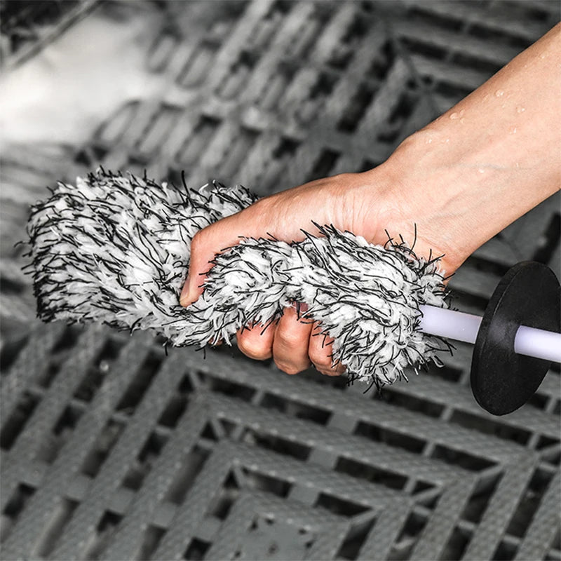 Car Wheel Brush With Premium Microfiber And Non Slip Handle - Smarsty