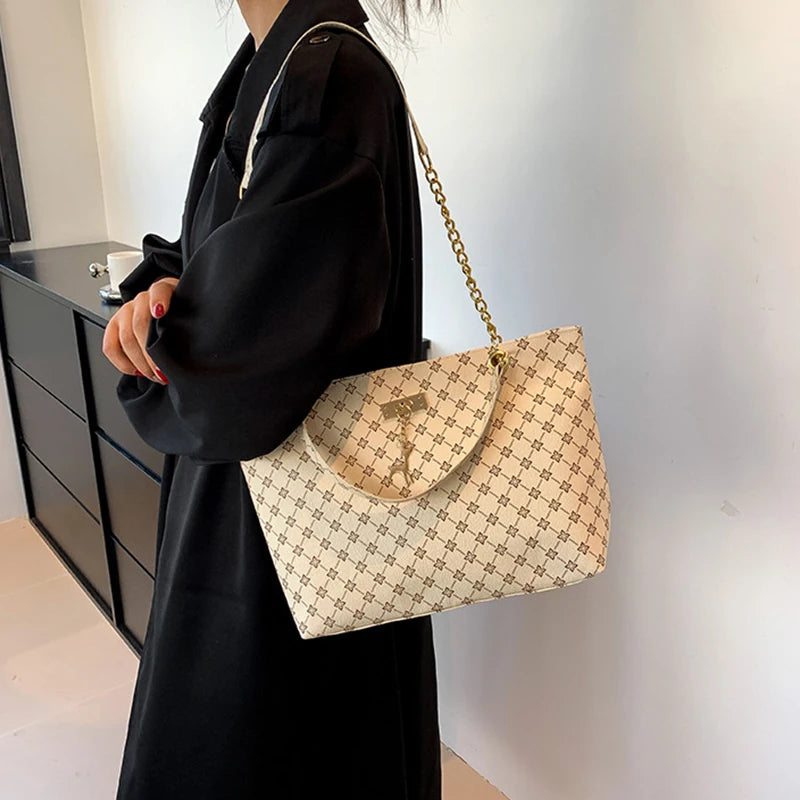 Soft Leather Tote Bag For Women With Hanging Accessories - Smarsty