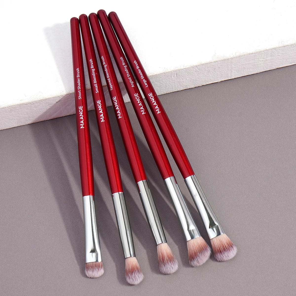 MAANGE 5 Piece Eye Shadow Brush Set for Flawless Makeup - Smarsty