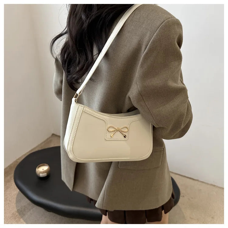 Metal Bow Shoulder Bag For Women With Classic Baguette - Smarsty