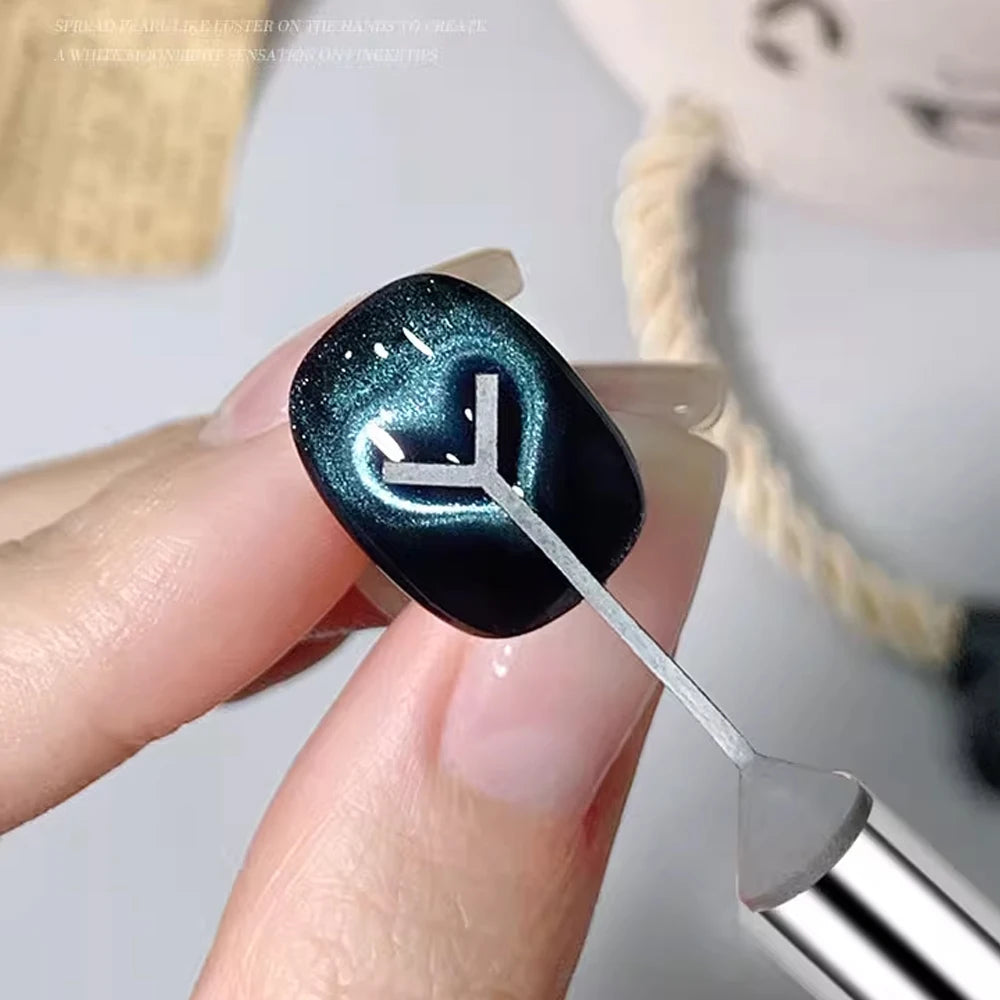 2Pcs Cat's Eye Nail Magnet for Heart-Shaped Effects - Smarsty
