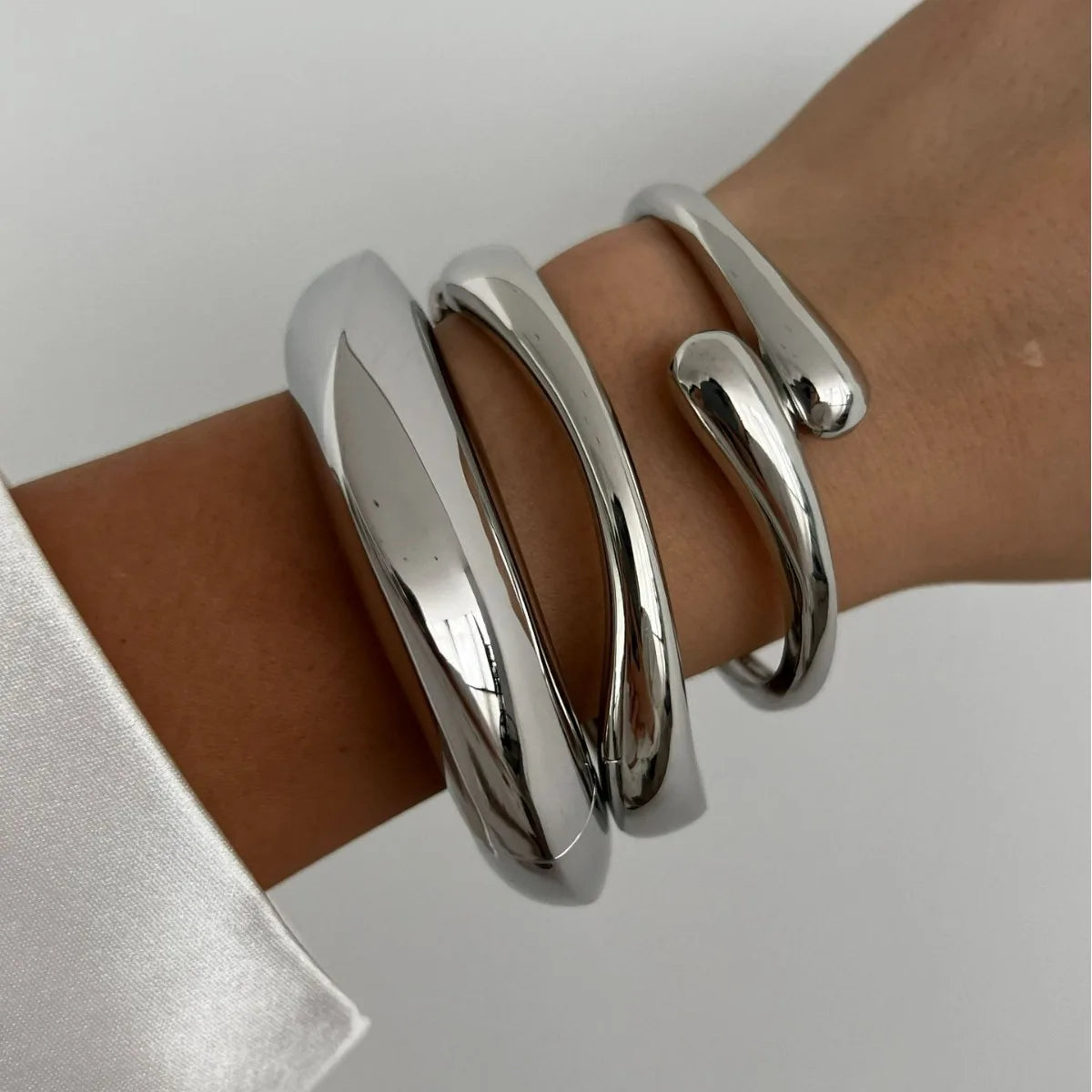 Vintage Hip Hop Metal Cuff Bangles for Women - Smarsty