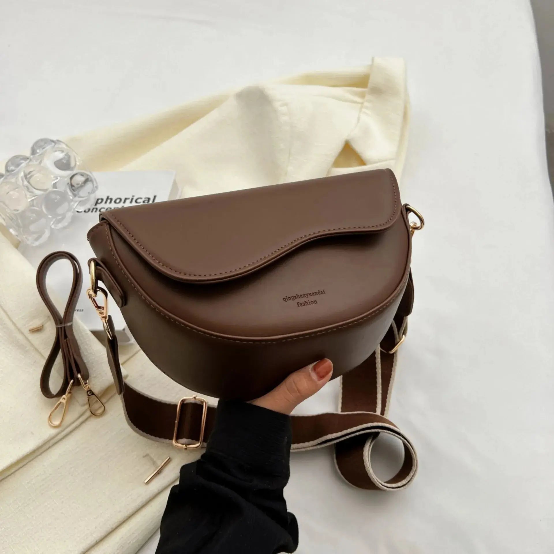 Women Vintage Saddle Bag With Wide Strap Crossbody - Smarsty