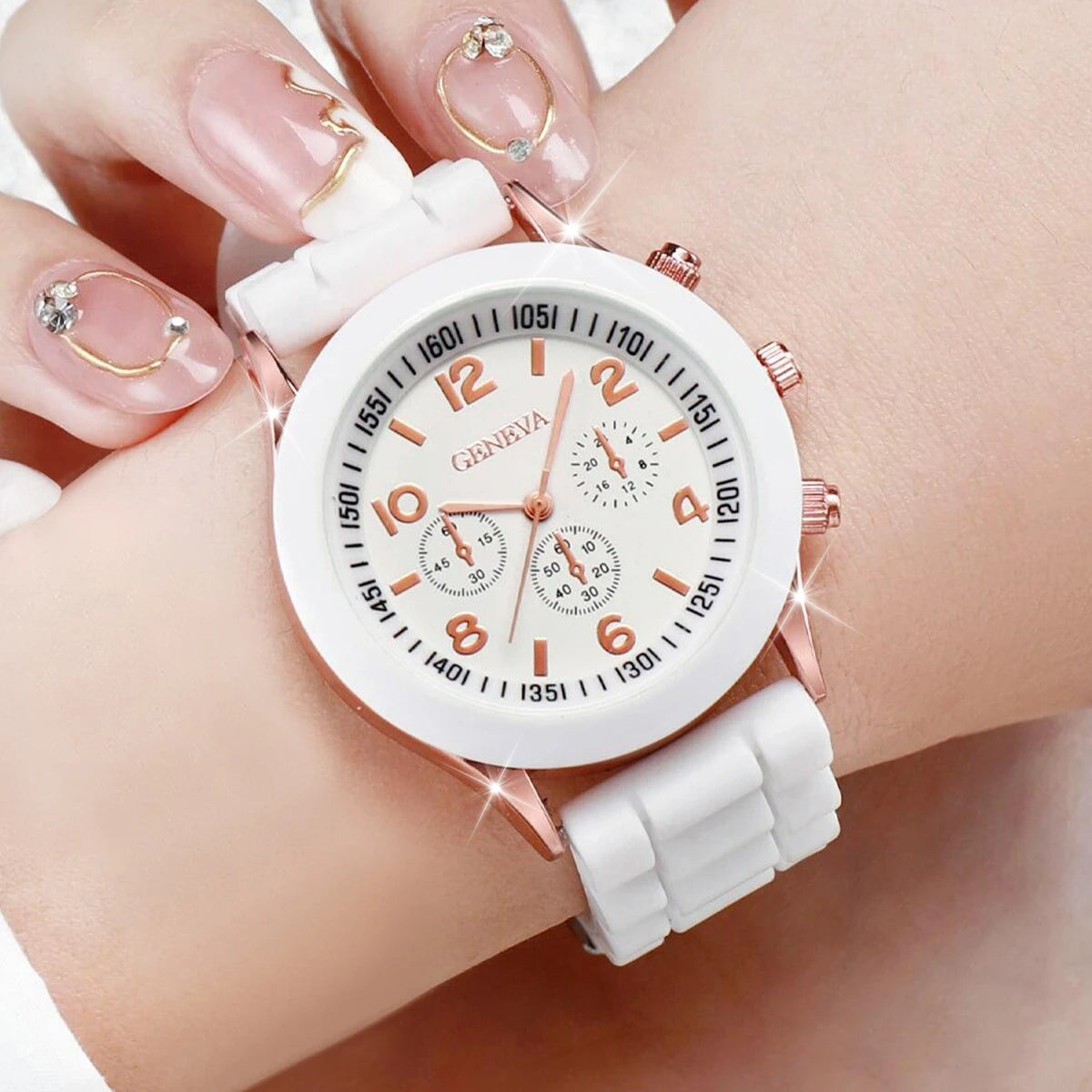 Fashionable Women's Quartz Watches with Leather Band - Smarsty