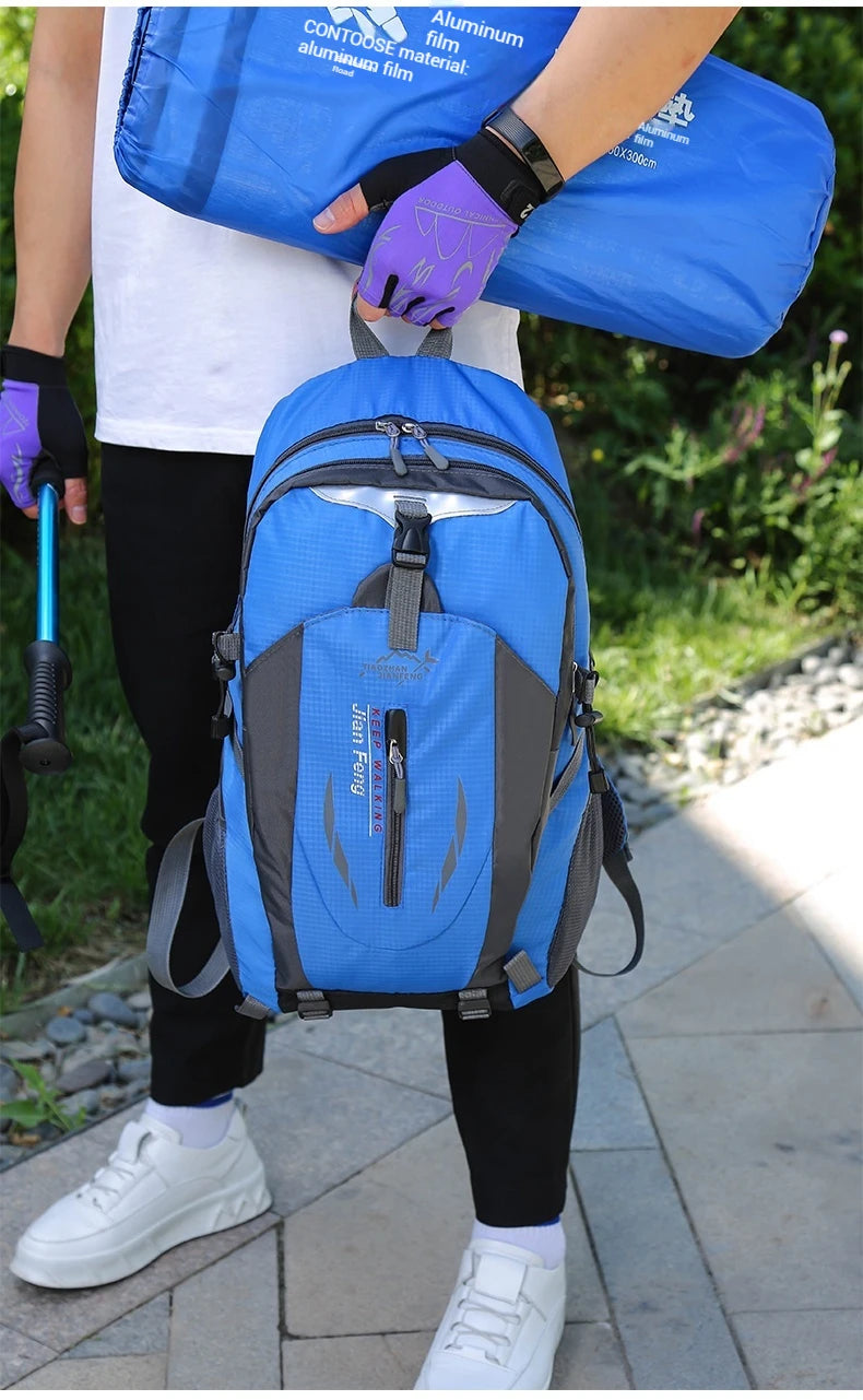 Outdoor Travel Backpack Big Capacity Fashion Travel Backpacks Men Climbing Travel Backpack Classic Sport Travel Backpacks - Smarsty