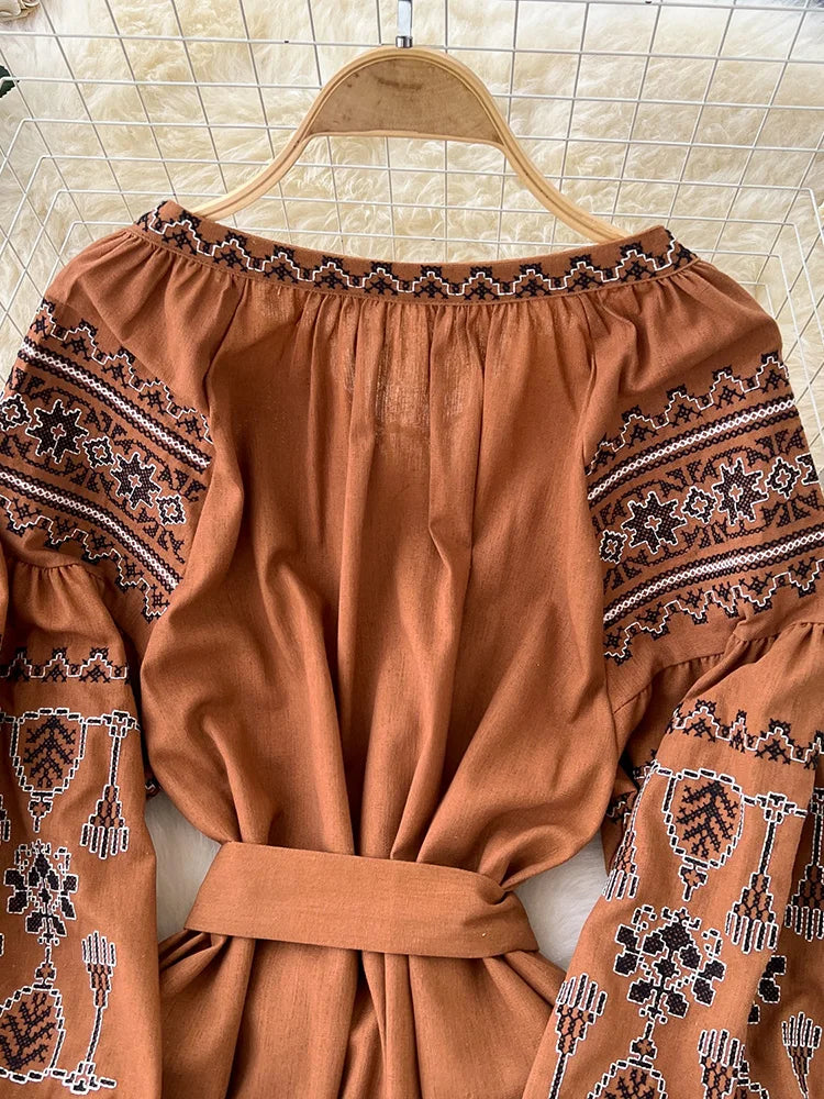 Bohemian Retro Ethnic Style Dress Women's New Spring Autumn Embroidered Lace Up Lantern Sleeves Waist Cinching Long Dress A155 - Smarsty
