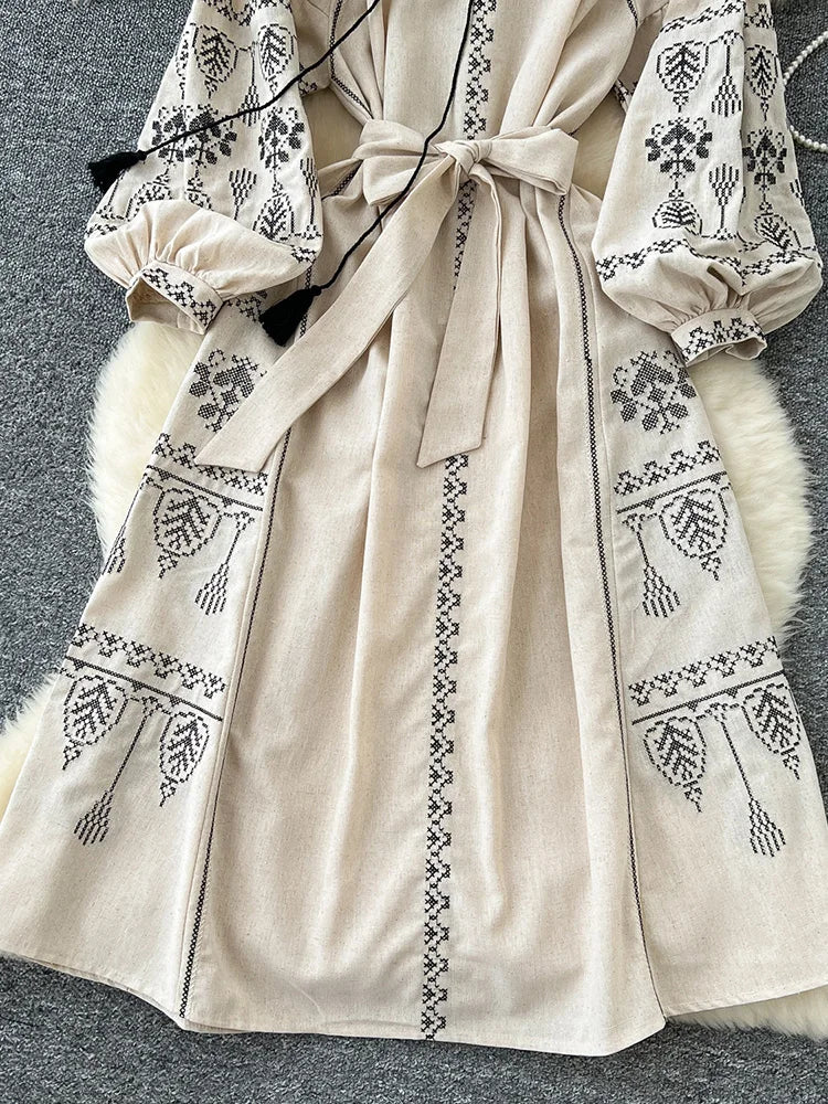 Bohemian Retro Ethnic Style Dress Women's New Spring Autumn Embroidered Lace Up Lantern Sleeves Waist Cinching Long Dress A155 - Smarsty